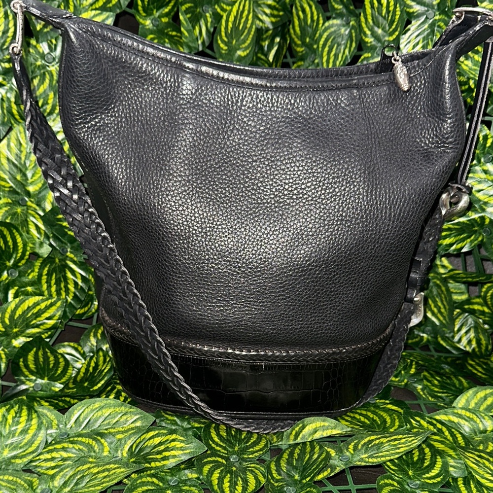 Brighton Pebble Leather Vintage Bucket Bag with coin purse - Picture 2 of 11